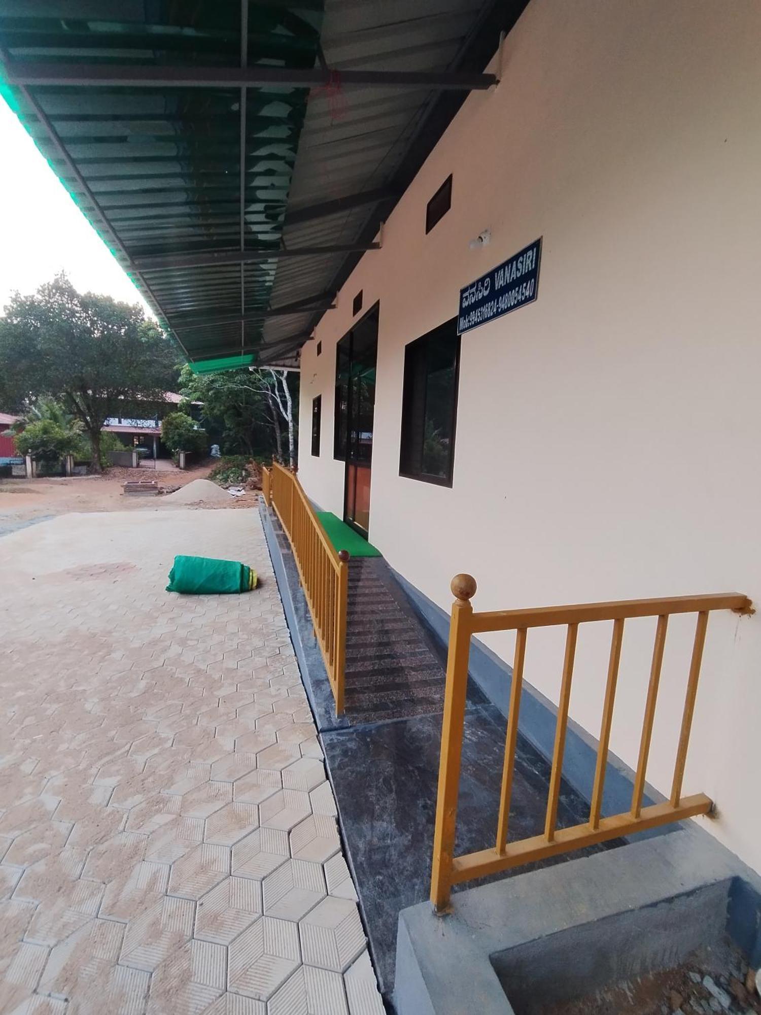 Vanasiri Cottage Dharmastala Buitenkant foto